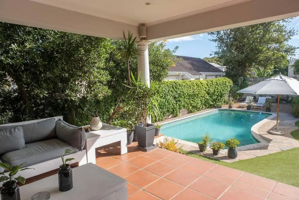 Spacious Home In Cape Town Rondebosch