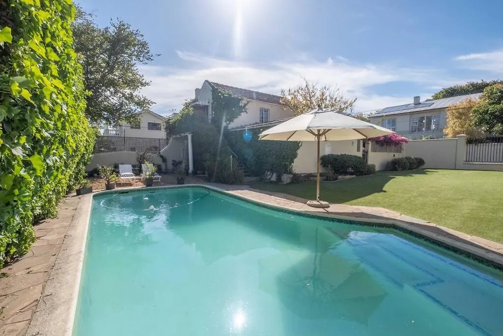 Spacious Home In Cape Town Rondebosch